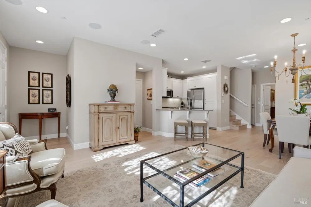 114 Lavender Circle Healdsburg, CA 95448