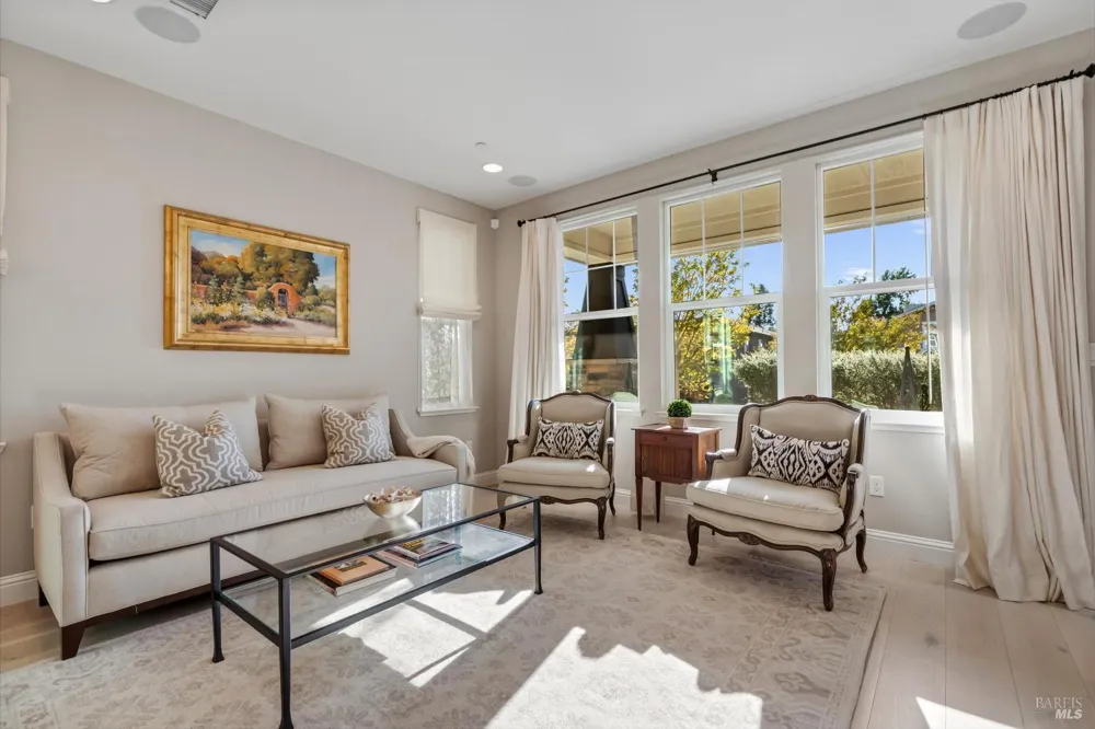 114 Lavender Circle Healdsburg, CA 95448