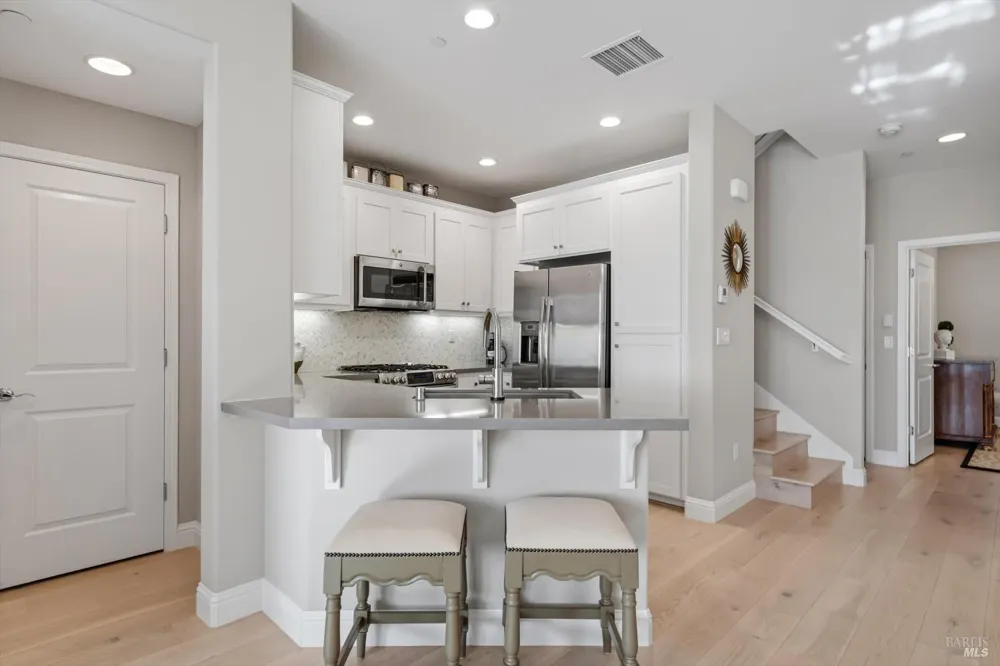 114 Lavender Circle Healdsburg, CA 95448