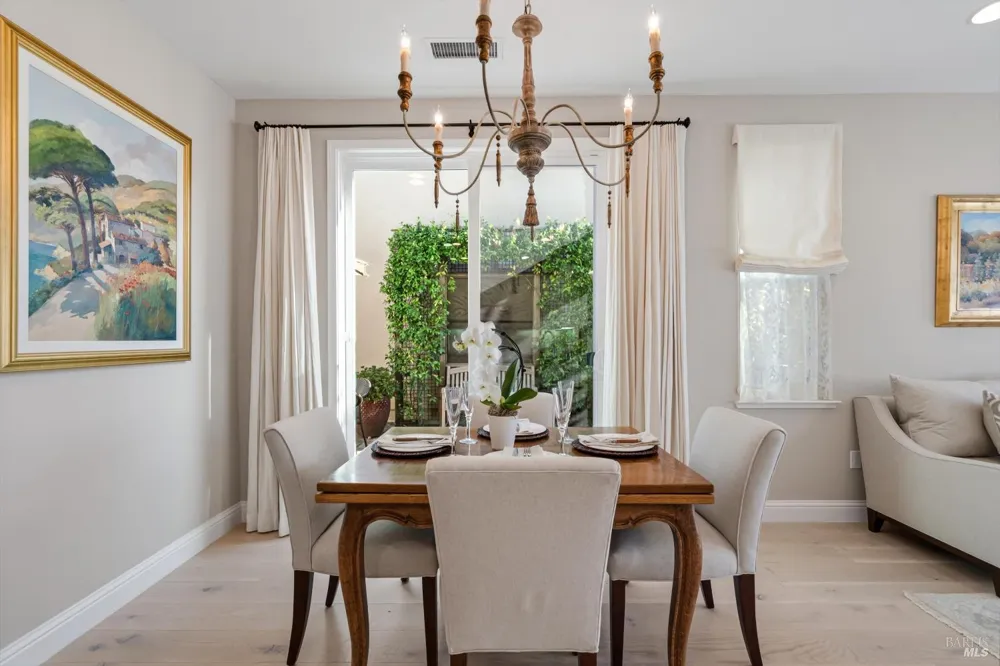 114 Lavender Circle Healdsburg, CA 95448
