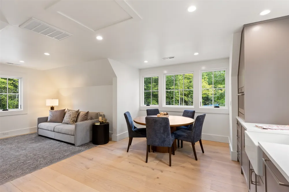 107 Summer Sky Lane Cashiers, NC 28717