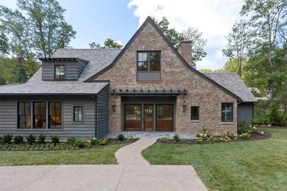 107 Summer Sky Lane Cashiers, NC 28717