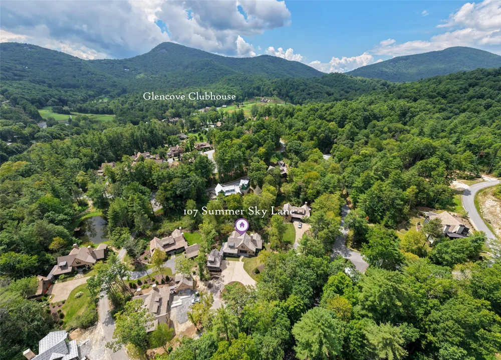 107 Summer Sky Lane Cashiers, NC 28717