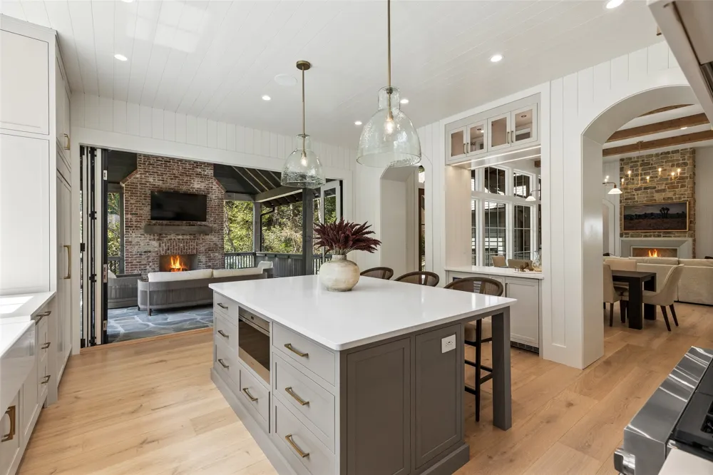 107 Summer Sky Lane Cashiers, NC 28717