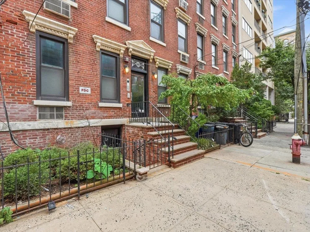 68 PARK AVE Hoboken, NJ 07030