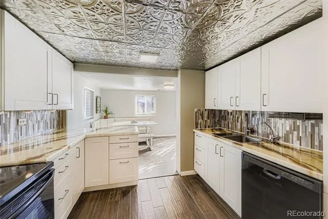 7303 W 59th Avenue Arvada, CO 80003