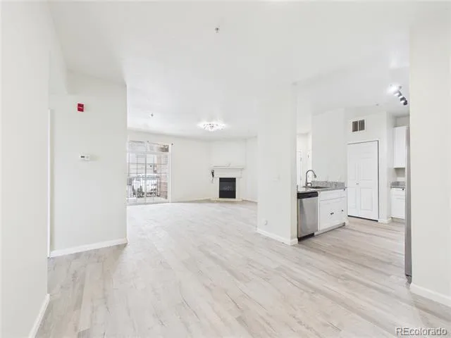 3890 S Dayton Street #107 Aurora, CO 80014