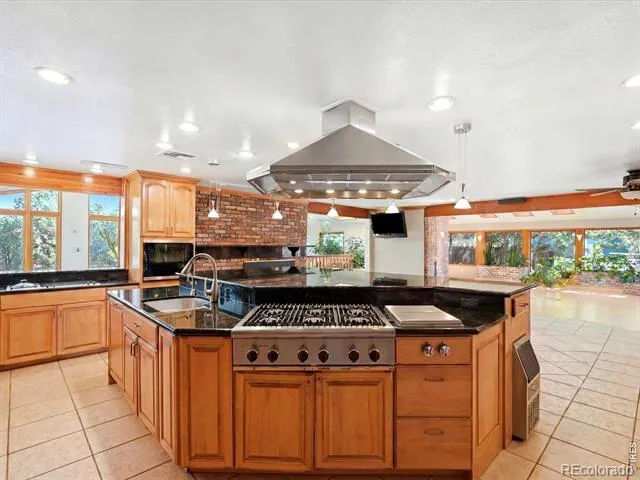 8280 Queen Street Arvada, CO 80005