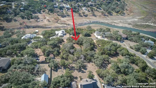 915 FIVE OAKS CIR Canyon Lake, TX 78133