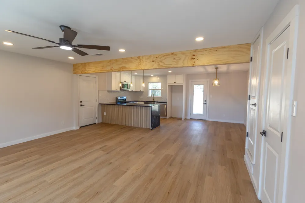 1121 Victoria Street Bellmead, TX 76705