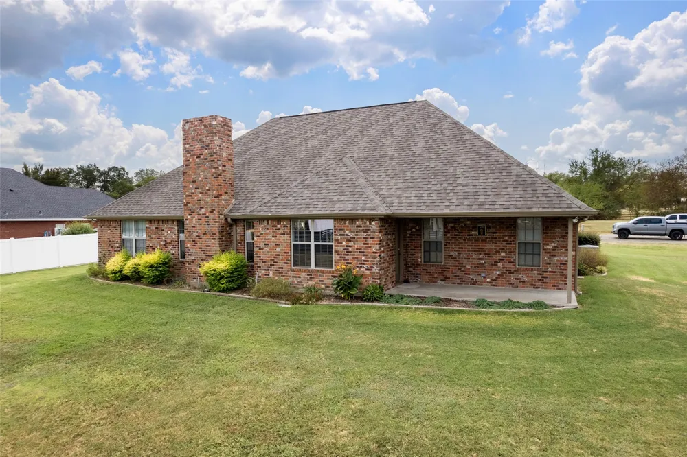 26 Oakwood Lane Mount Vernon, TX 75457