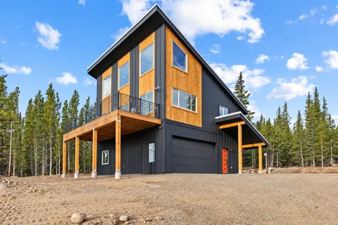 385 Silverheels Place
