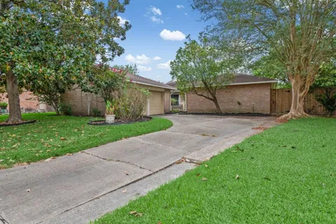 5822 Fallengate Drive