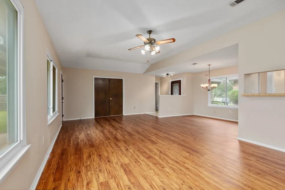 5822 Fallengate Drive Spring, TX 77373