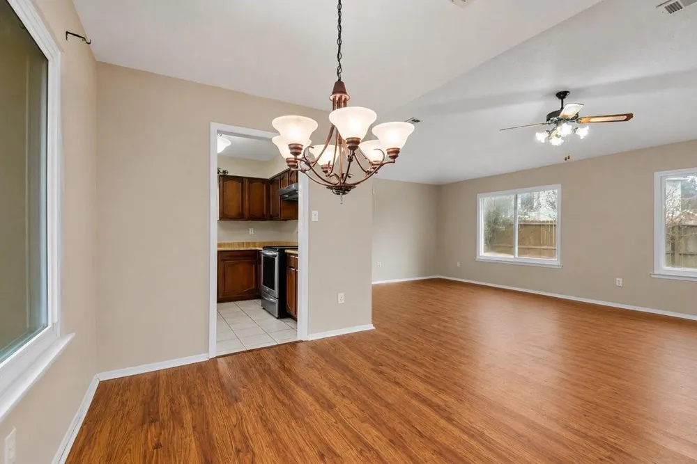 5822 Fallengate Drive Spring, TX 77373