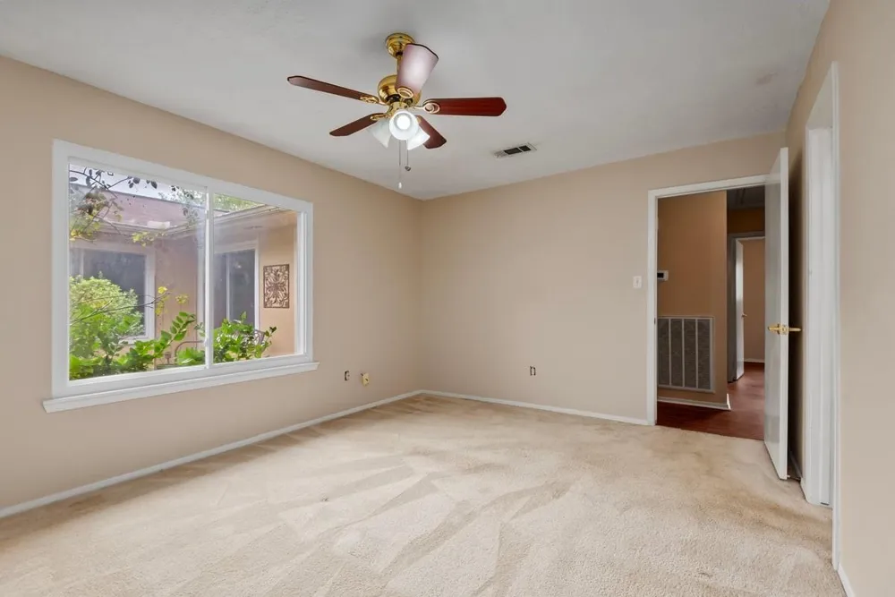 5822 Fallengate Drive Spring, TX 77373
