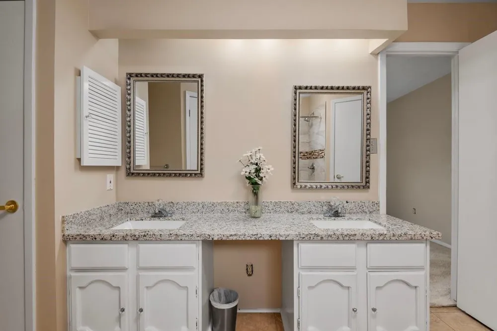 5822 Fallengate Drive Spring, TX 77373