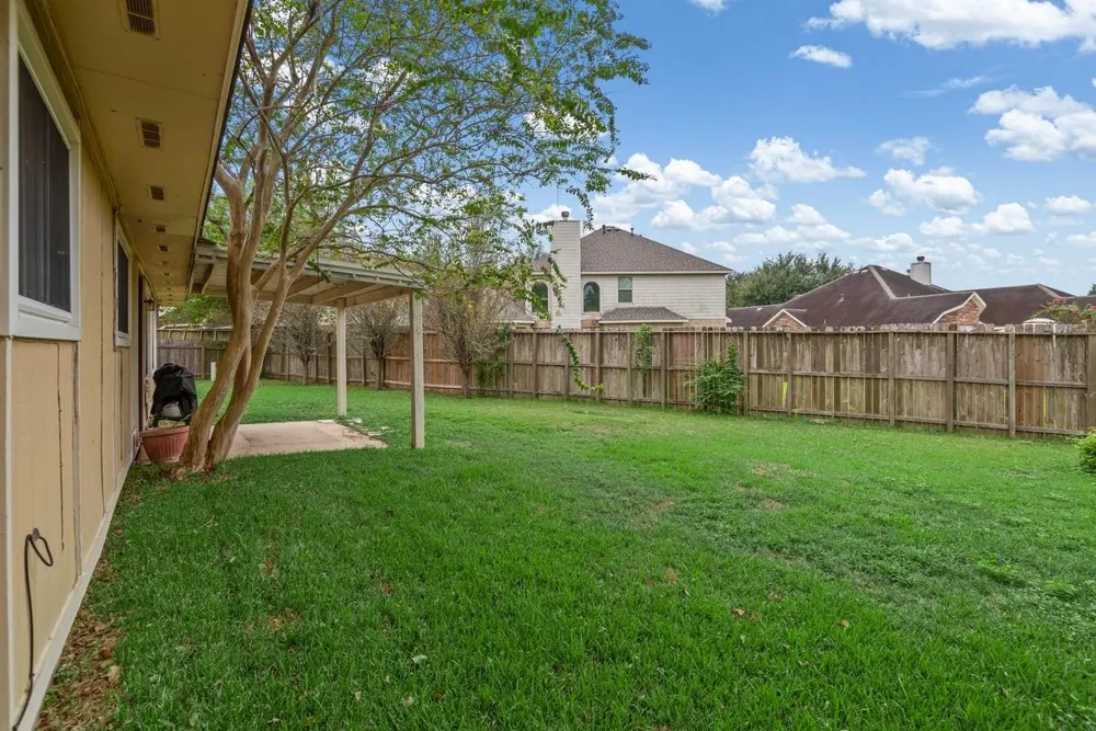 5822 Fallengate Drive Spring, TX 77373