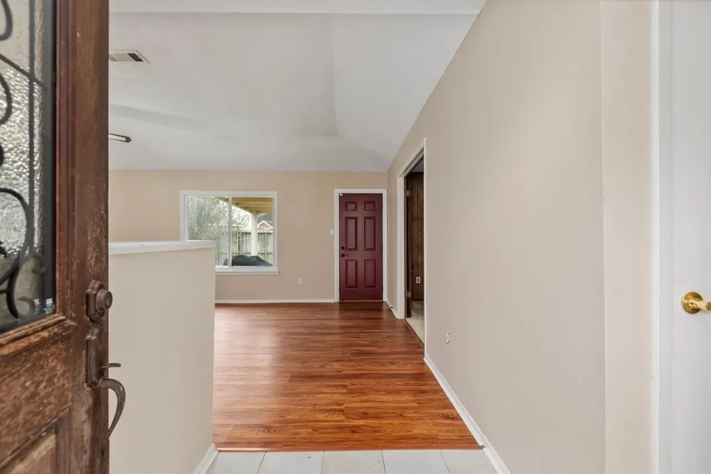 5822 Fallengate Drive Spring, TX 77373