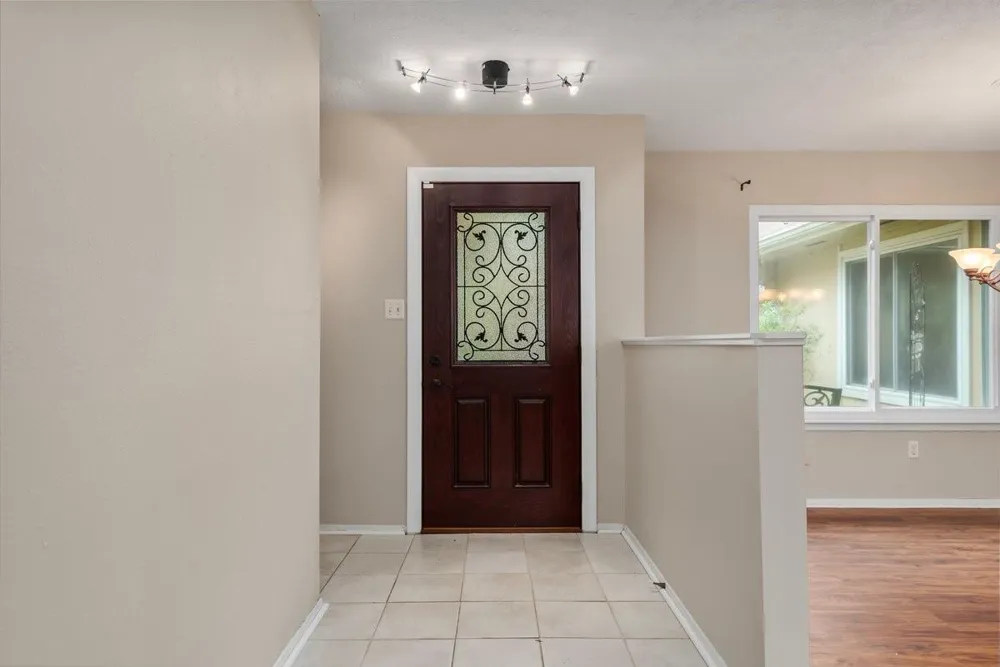 5822 Fallengate Drive Spring, TX 77373