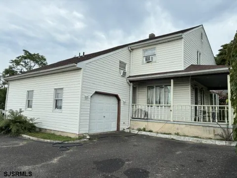 502 N West