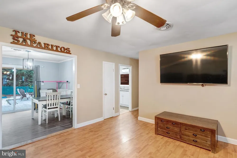 7 SPRUCE DRIVE Little Egg Harbor, NJ 08087