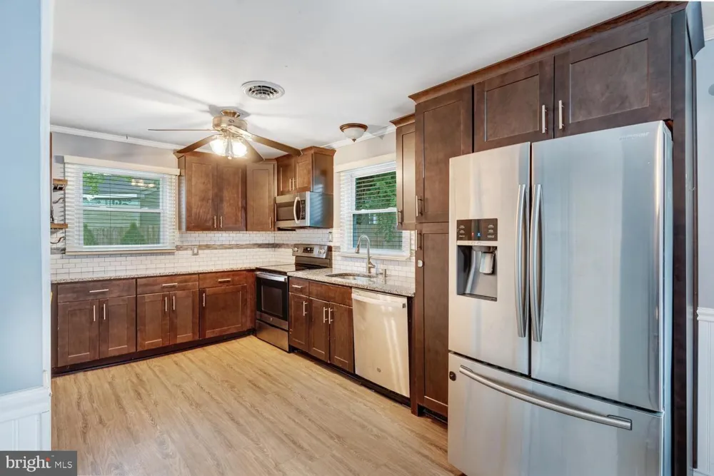 7 SPRUCE DRIVE Little Egg Harbor, NJ 08087