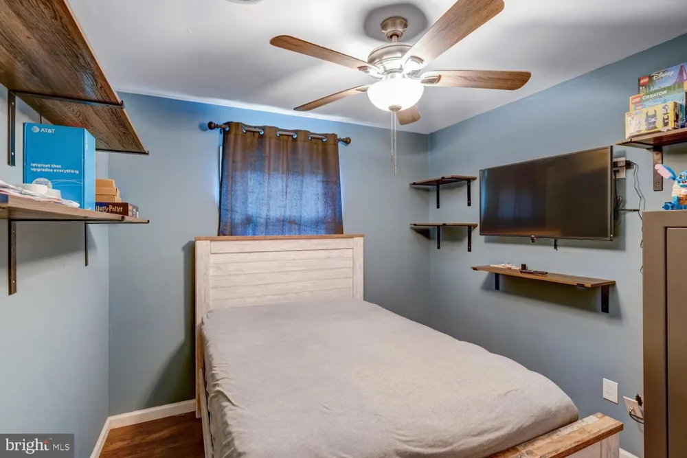 7 SPRUCE DRIVE Little Egg Harbor, NJ 08087