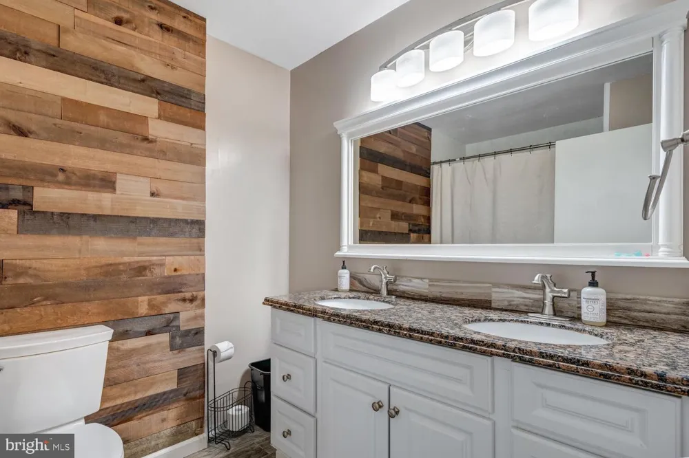7 SPRUCE DRIVE Little Egg Harbor, NJ 08087