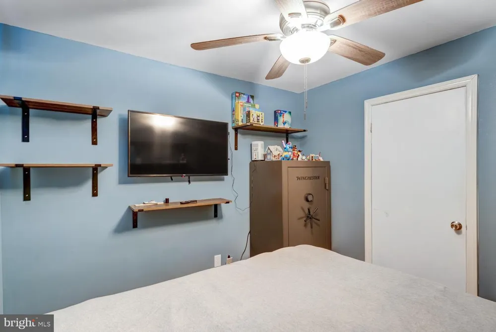 7 SPRUCE DRIVE Little Egg Harbor, NJ 08087