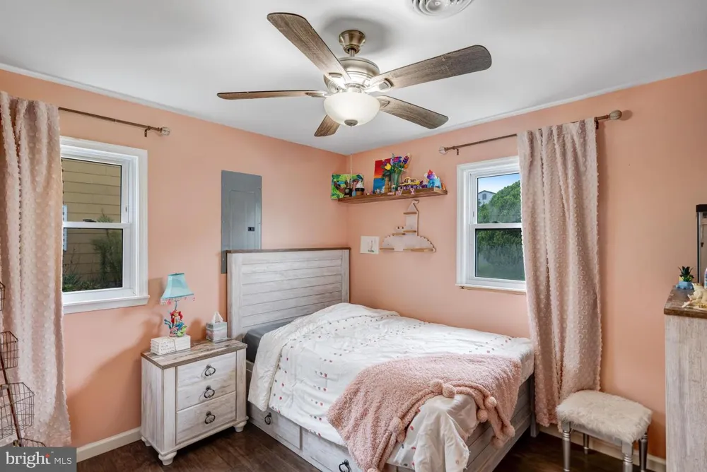 7 SPRUCE DRIVE Little Egg Harbor, NJ 08087