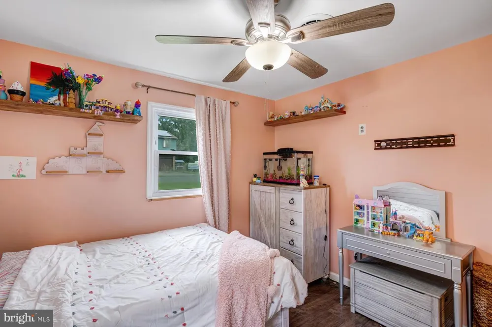 7 SPRUCE DRIVE Little Egg Harbor, NJ 08087