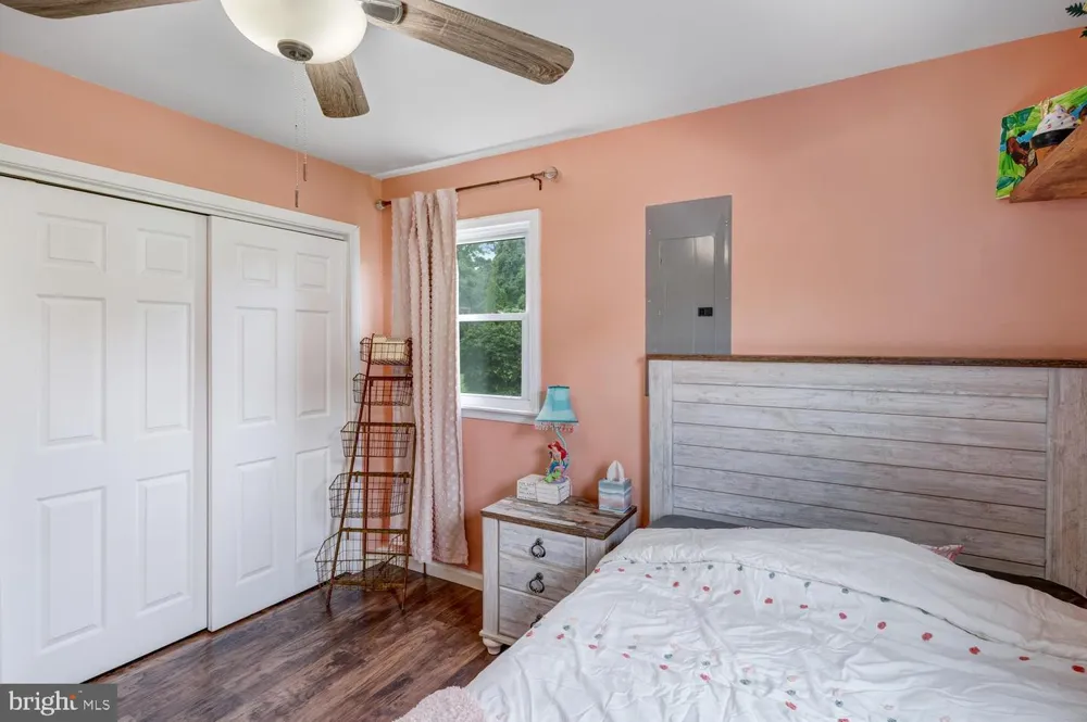 7 SPRUCE DRIVE Little Egg Harbor, NJ 08087