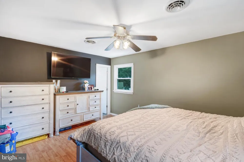 7 SPRUCE DRIVE Little Egg Harbor, NJ 08087