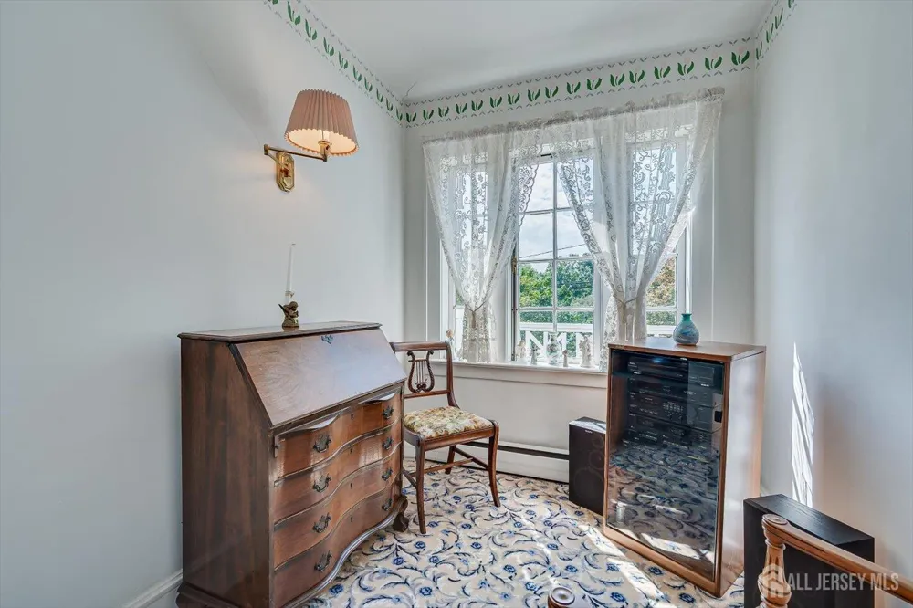 64 High Street Metuchen, NJ 08840