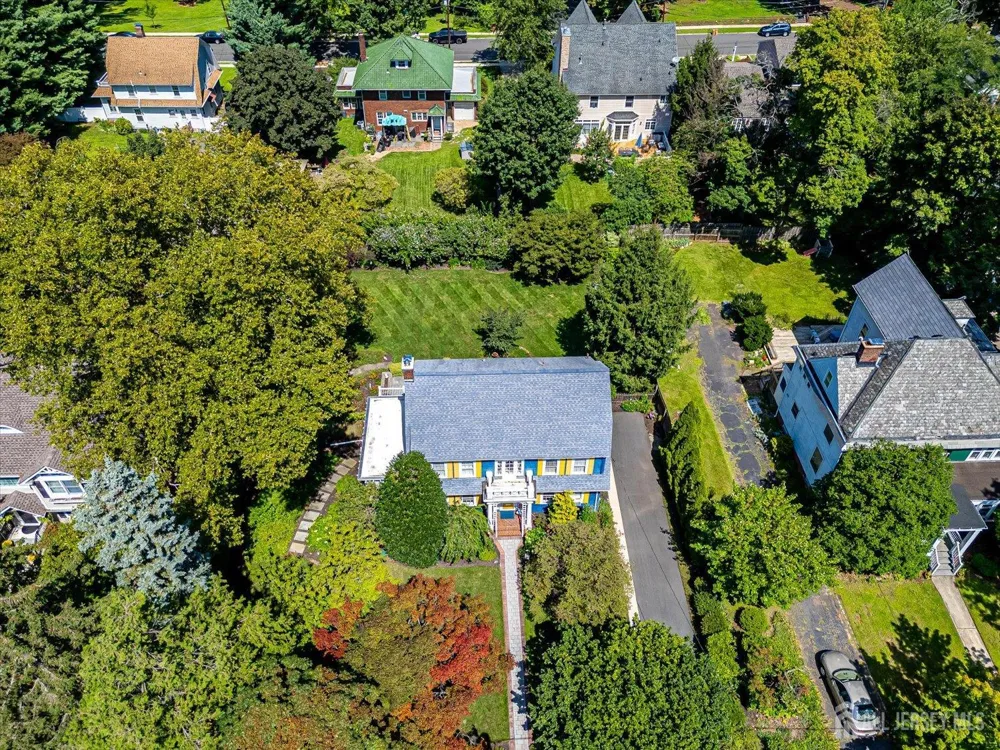 64 High Street Metuchen, NJ 08840