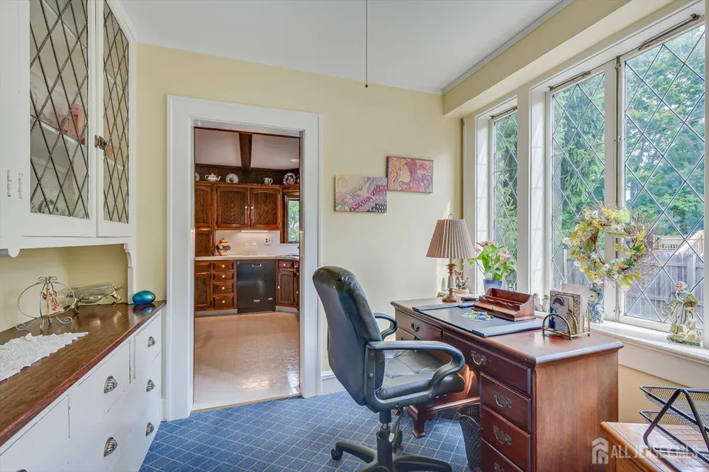 64 High Street Metuchen, NJ 08840