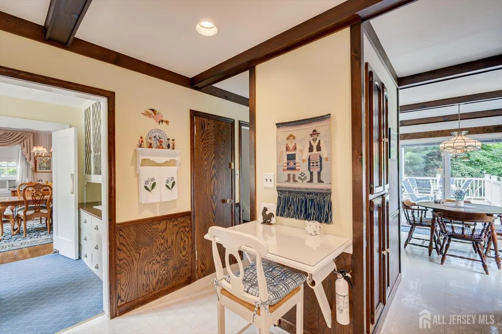 64 High Street Metuchen, NJ 08840
