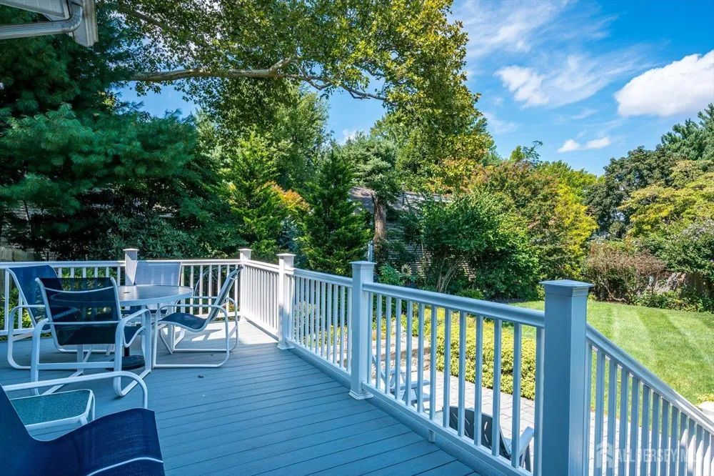 64 High Street Metuchen, NJ 08840