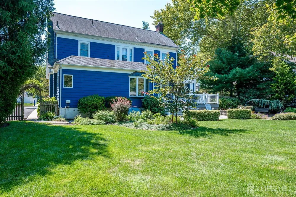 64 High Street Metuchen, NJ 08840