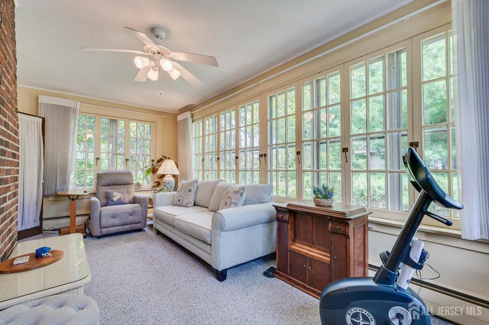 64 High Street Metuchen, NJ 08840