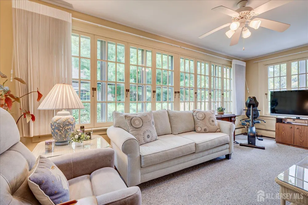 64 High Street Metuchen, NJ 08840