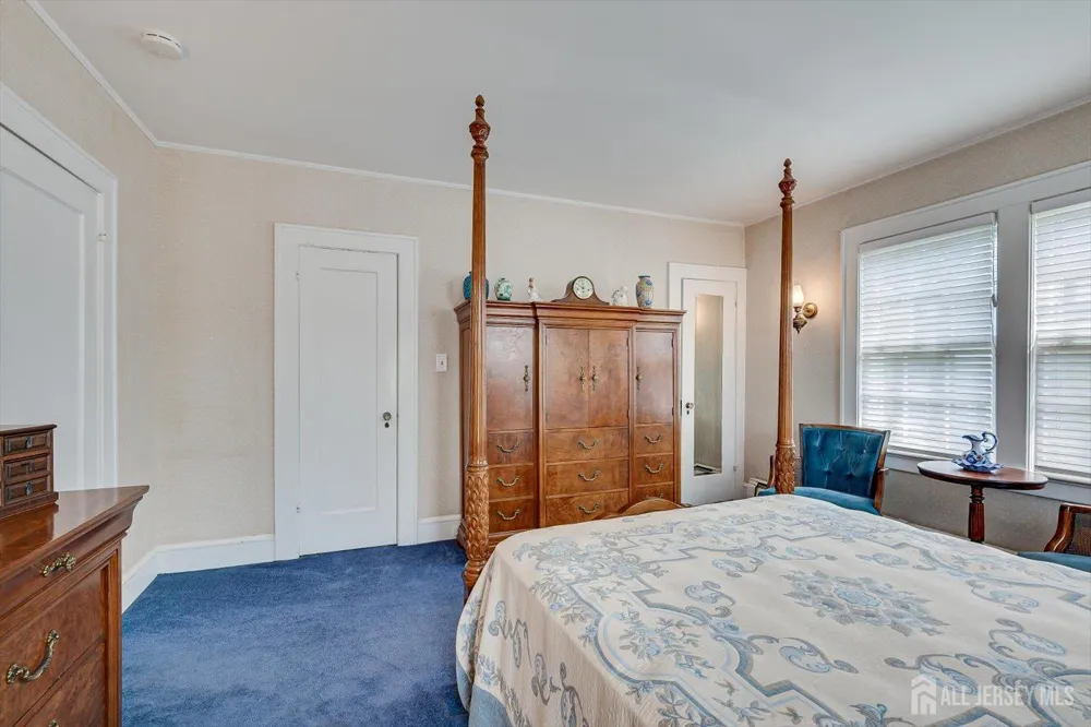 64 High Street Metuchen, NJ 08840
