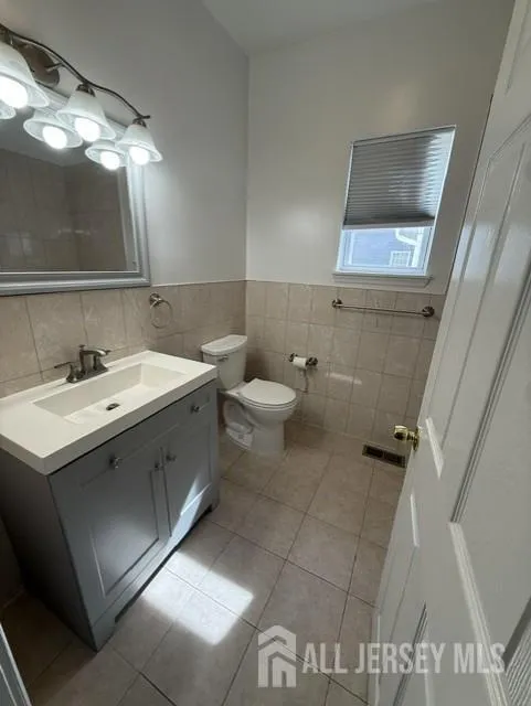 102 Broad Street Perth Amboy, NJ 08861