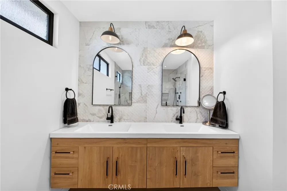 3031 E Elgin Orange, CA 92869