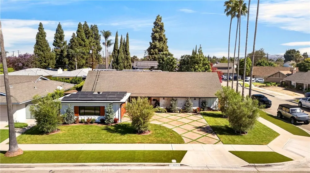 3031 E Elgin Orange, CA 92869