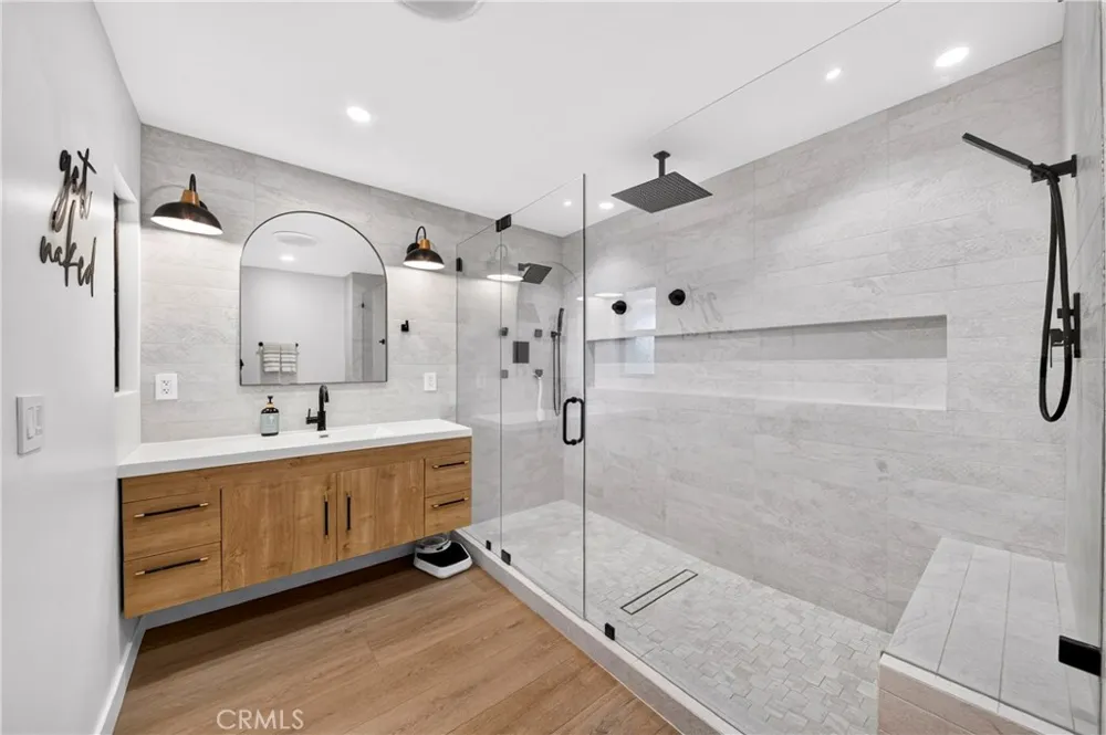 3031 E Elgin Orange, CA 92869