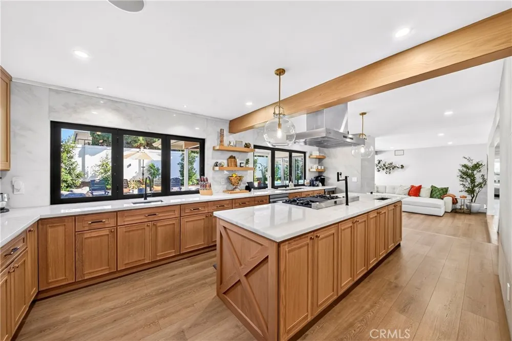 3031 E Elgin Orange, CA 92869