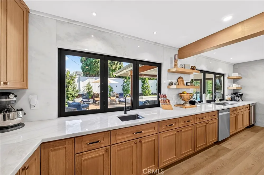 3031 E Elgin Orange, CA 92869