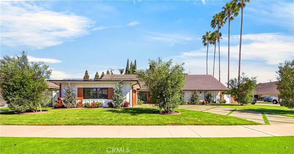 3031 E Elgin Orange, CA 92869
